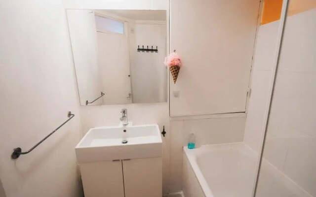 London Luxury Flat - Upper Whistler Walk