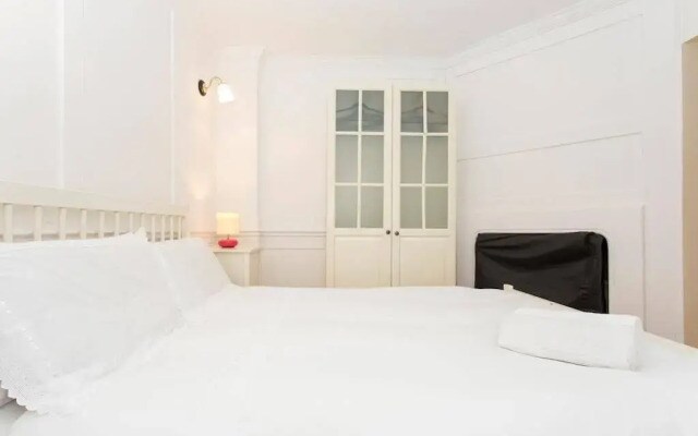 London Dream House - Historic Soho House