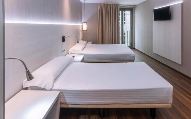 Hostal Operaramblas