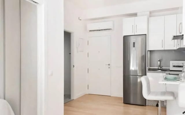 Malaga 101494 1 Bedroom Apartment by Mo Rentals