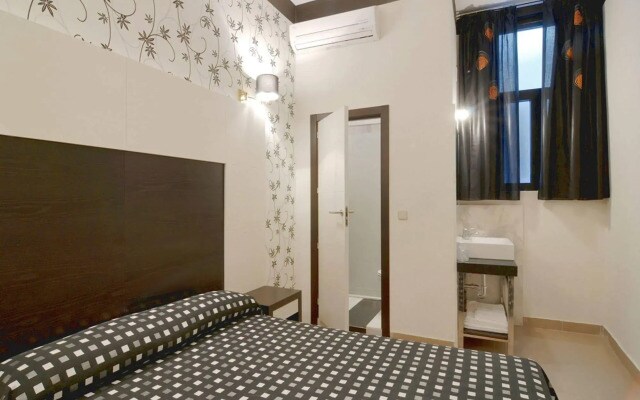 Alhambra Suites