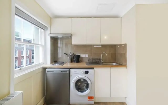 Central London Chic Apartment - York Street Gem