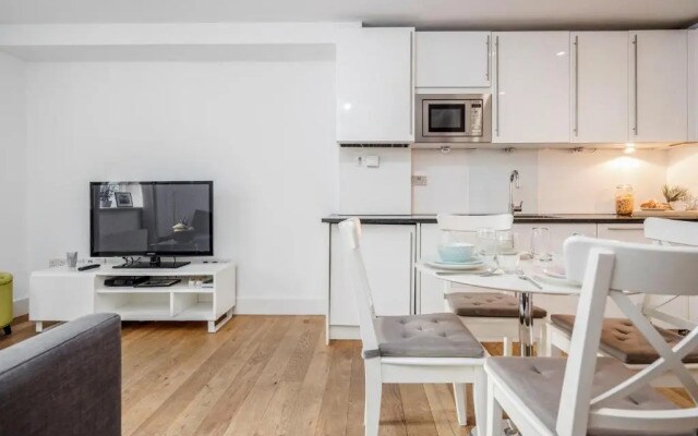 The Heart of Covent Garden Sleeps 4
