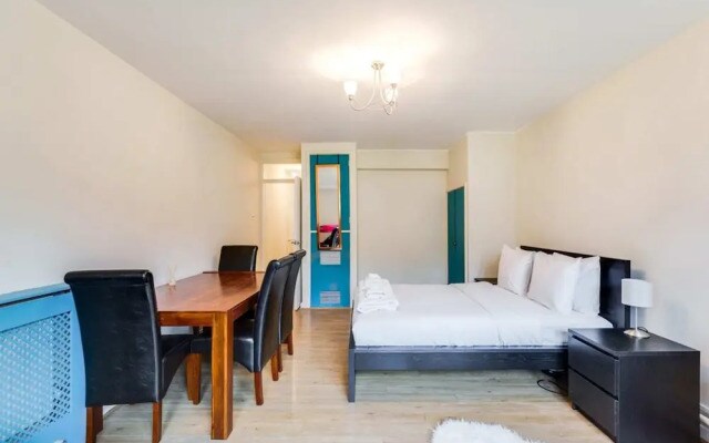 Bright Studio Near Borough and The Shard