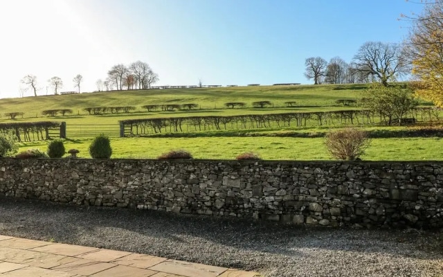 Lower Cowden Farm