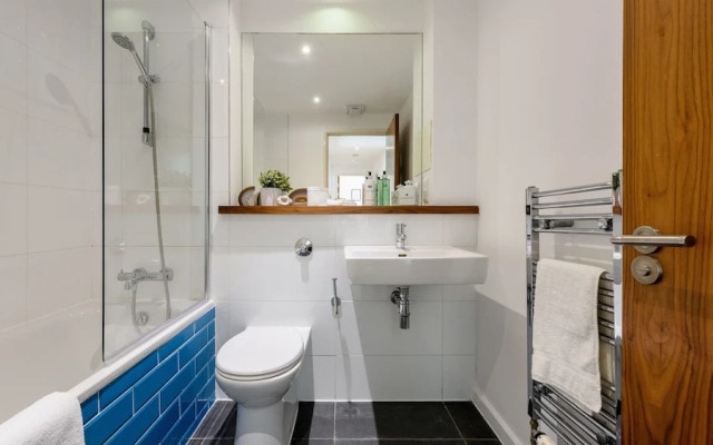 Stunning modern 2 double bedroom apartment