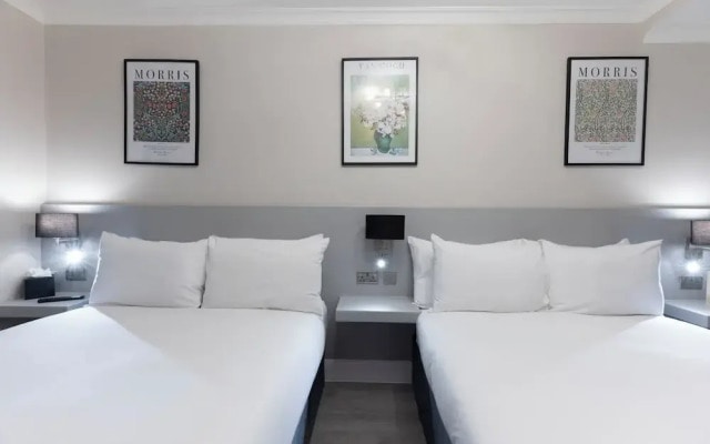 Marina Hotel London