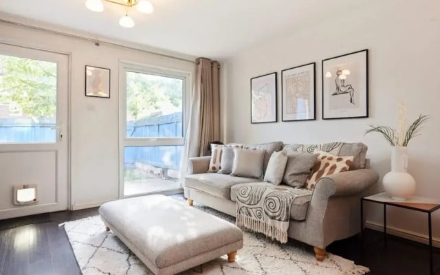 The Chiswick Escape - Lovely 2BDR House with Garden