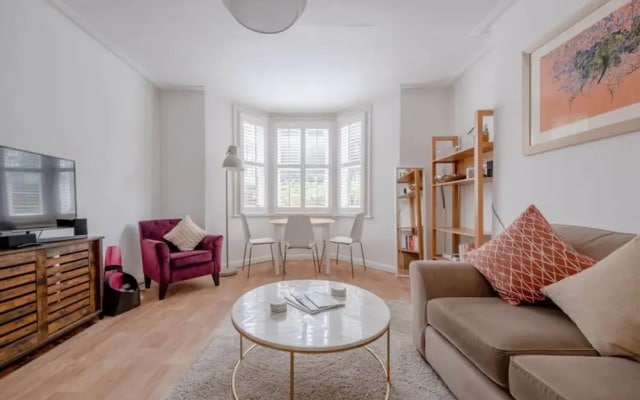 Lovely 1 Bedroom Self-contained Flat in Greenwich
