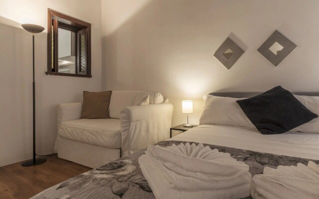 Fori Imperiali Elegant Apartment