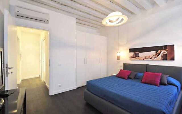 Art Deco Apartment