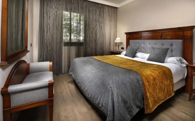 Aparthotel Hispanos 7 Suiza