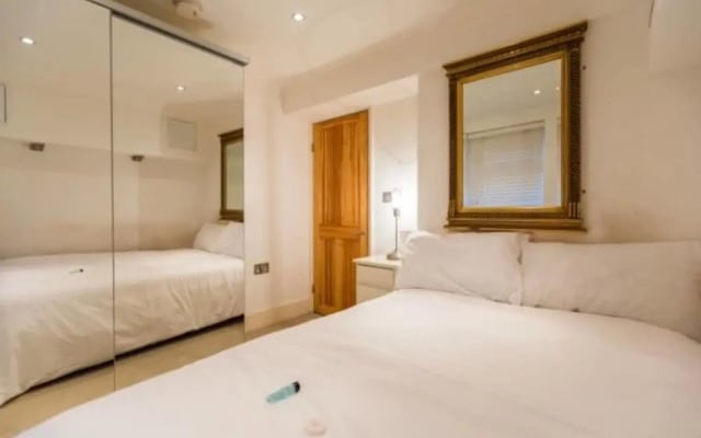 Camden Spacious Apartment