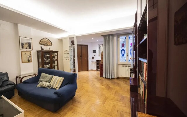 Trastevere 2 BR Cozy Apartment