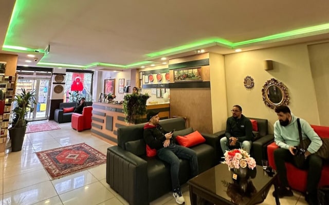Hotel Efendi̇