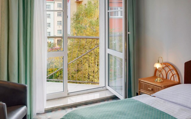 Hotel OTAR