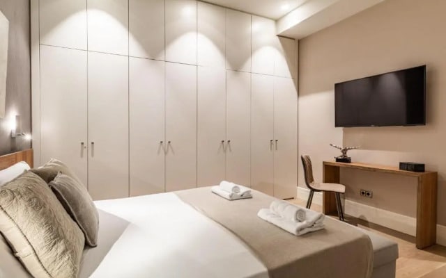 PYR Select Salamanca Luxury VI