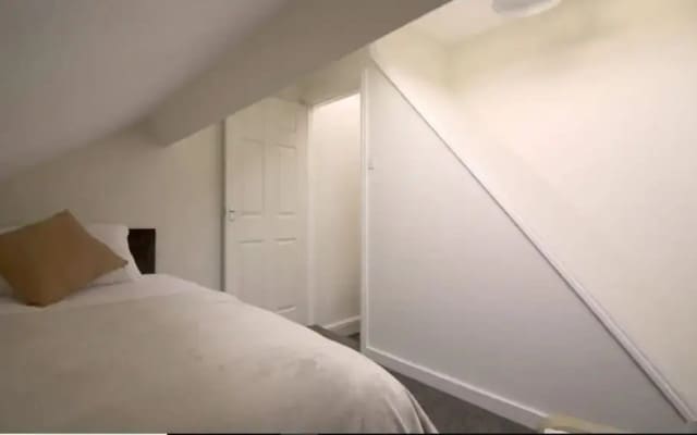 RoomTel - Brook House