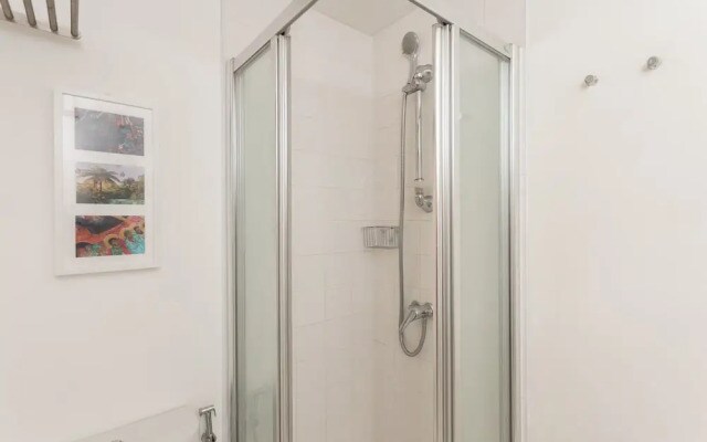 2 Bedroom Flat in Kensal Rise