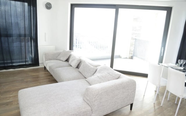 Pontoon Dock Apartment
