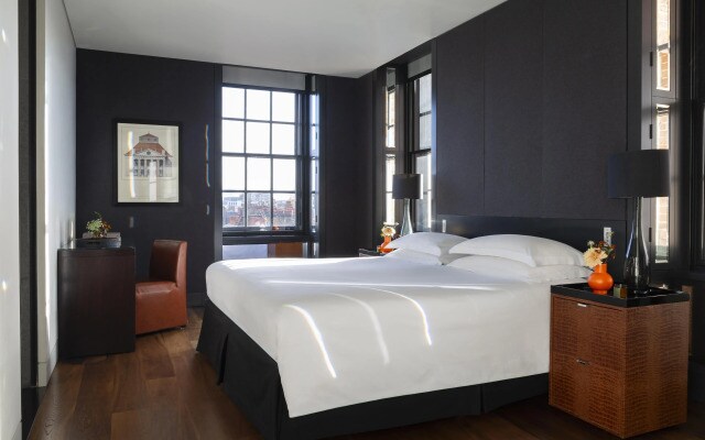 Grosvenor House Suites