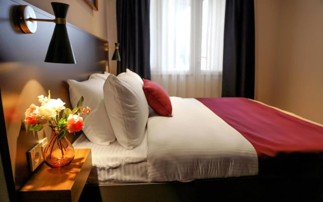 The Roomy Hotel ?i?li