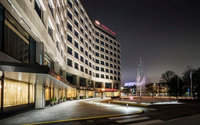 hotelImage