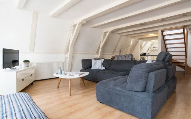 Spui Apartment