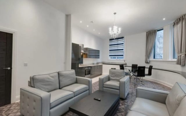 Temple Court Cavern Quarter Apartments