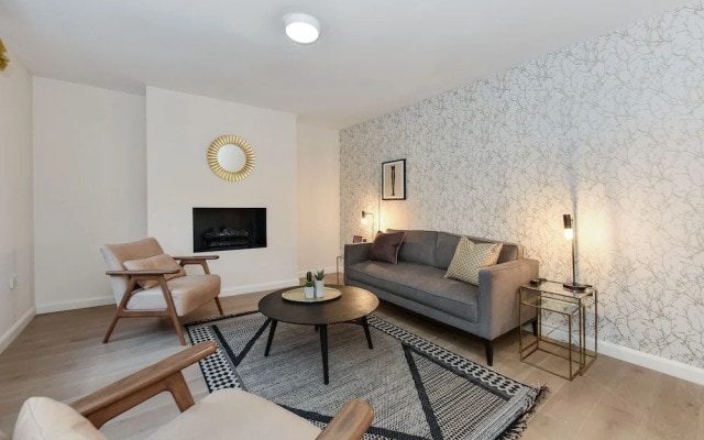 London Lifestyle - Knightsbridge II
