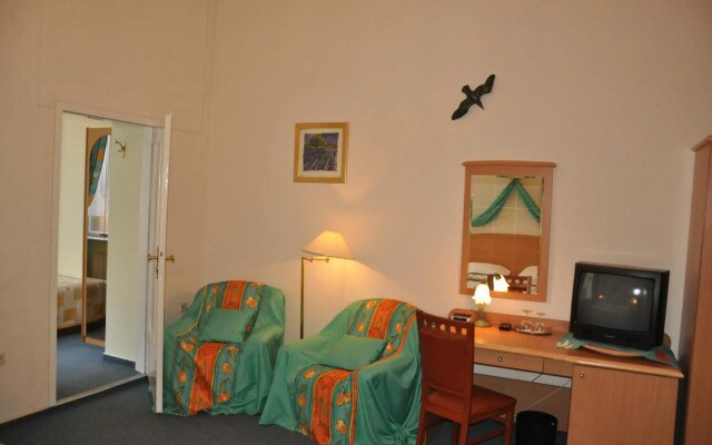 Hotel Pension Savoy