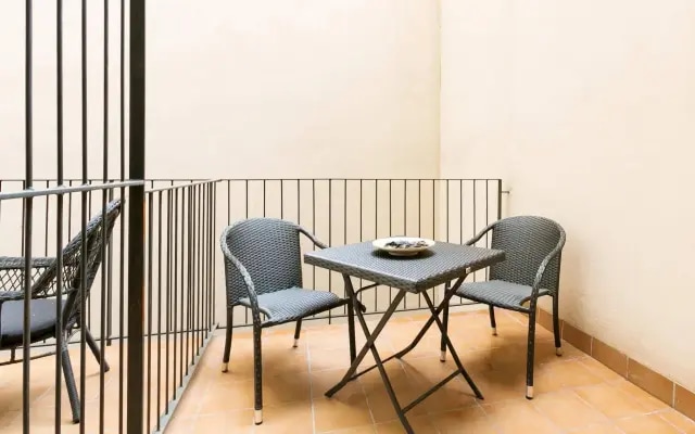 Serennia Cest Apartamentos Arc de Triomf