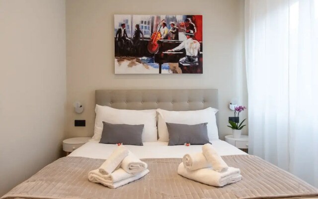 XXIV Domus Luxury Suites