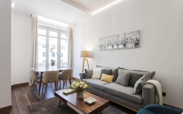 Dobo Rooms - Gran Via I Apartment
