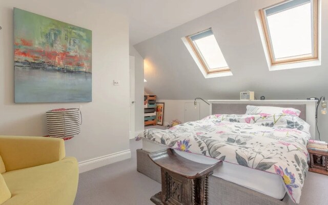 Spacious Property in Kensal Green