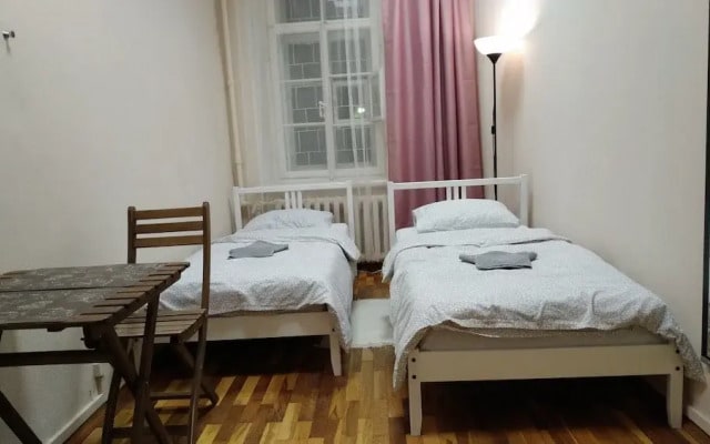 Hostel 812
