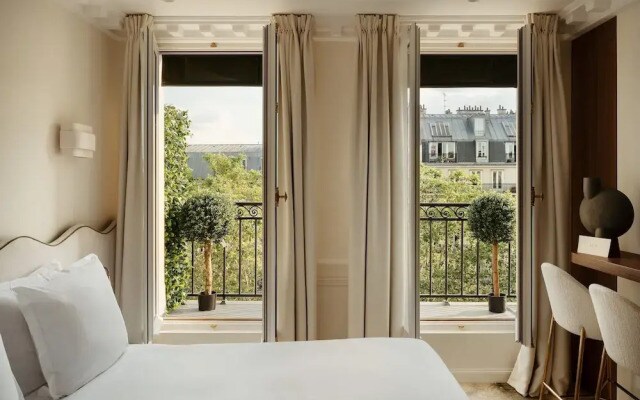 Dalida - Balcony - 53