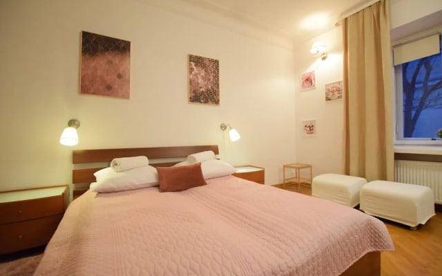 Elegant Apartment Universitas