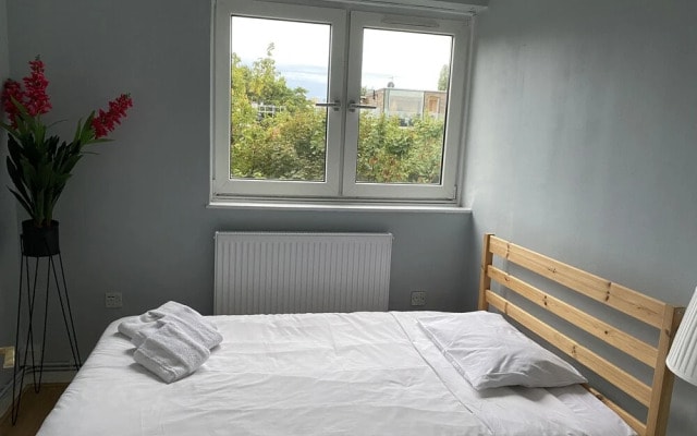 3 Bed Flat, Dedicated Workspace, Parking, 4KTV