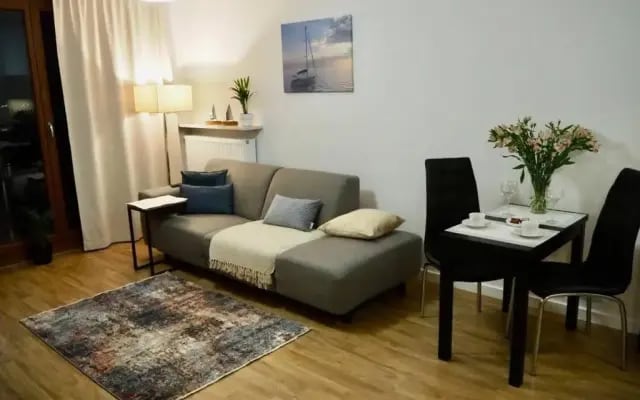 Sunny apartment in Wilanów close Town Hall, Palace