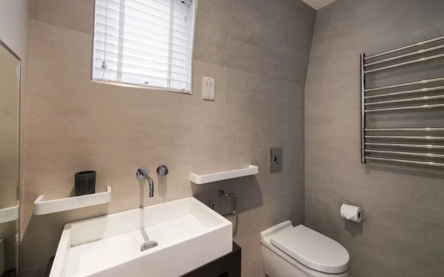 Cadogan Square - 3 bed