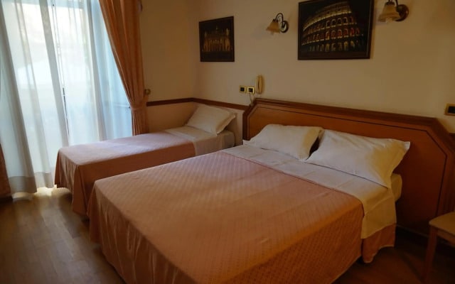 Green Hotel