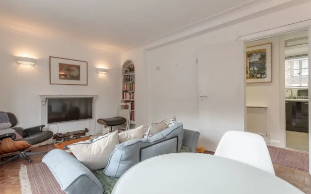 Stylish 2 Bedroom Fitzrovia Flat