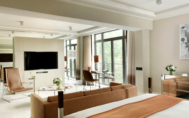 The Athenaeum Hotel & Residences