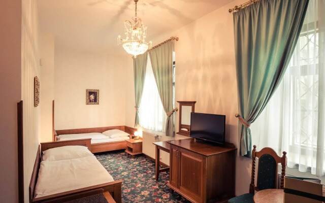LH Hotel Gold