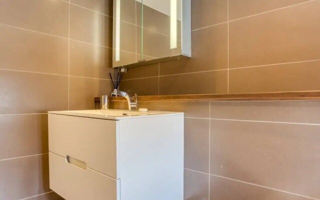 Spacious 2bed for 4p, 2mins to Paddington Station