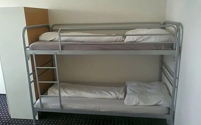 Isas Hostel