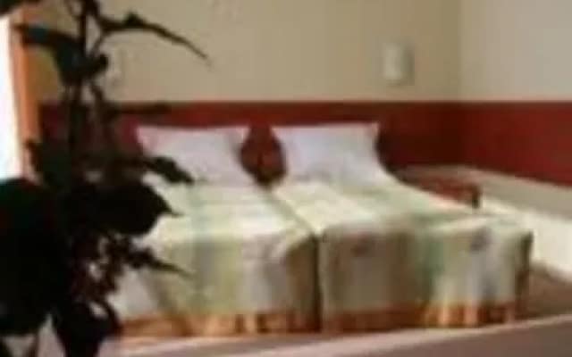 Laro Hotel
