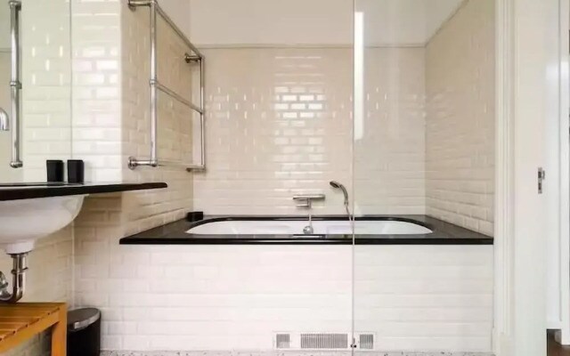 Marnix360Apartments