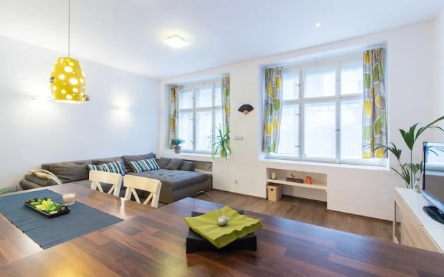 Cosy Modern Vinohrady Apartment